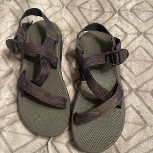 Mens chacos